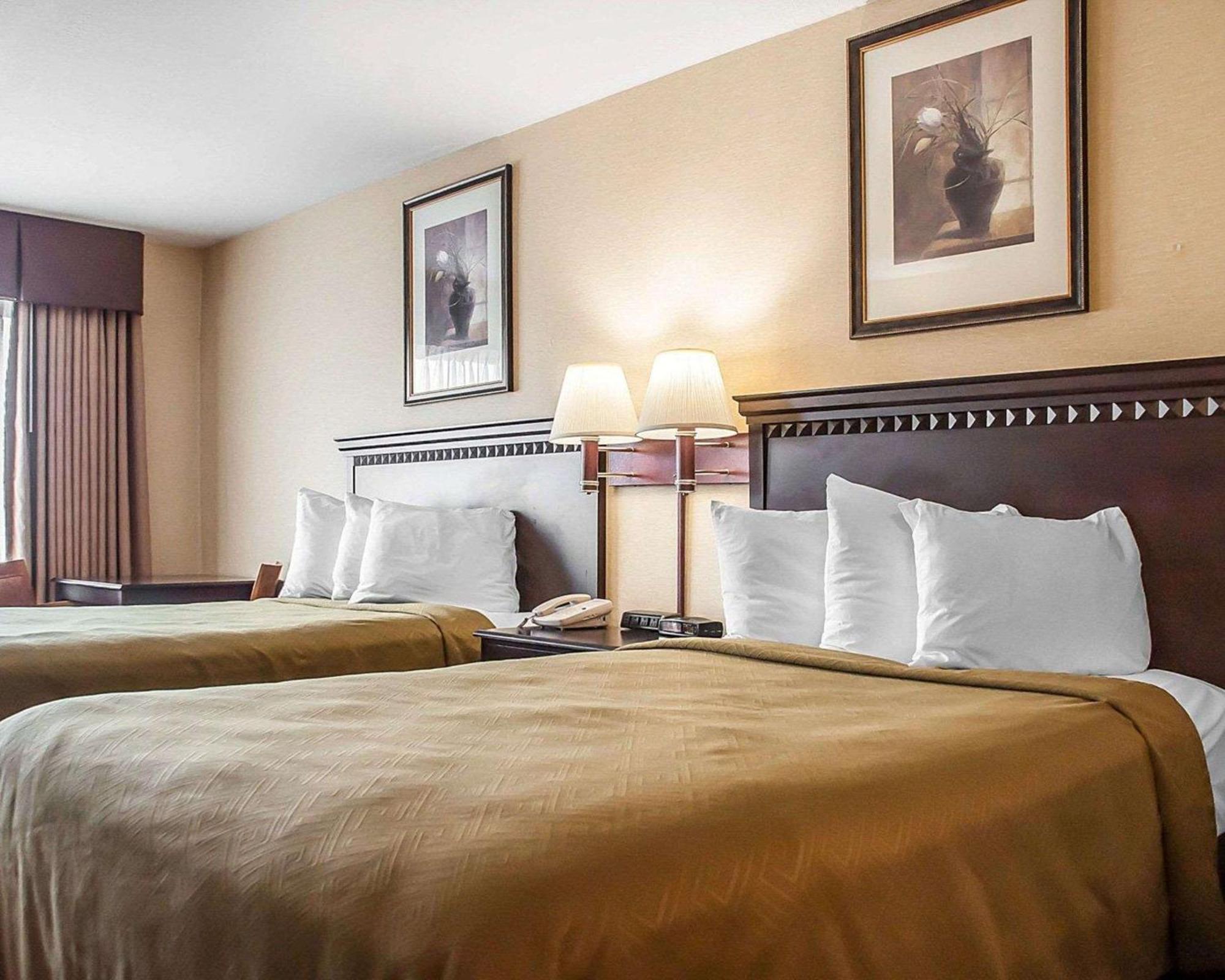 Econo Lodge Elmira-Corning Fisherville Bagian luar foto