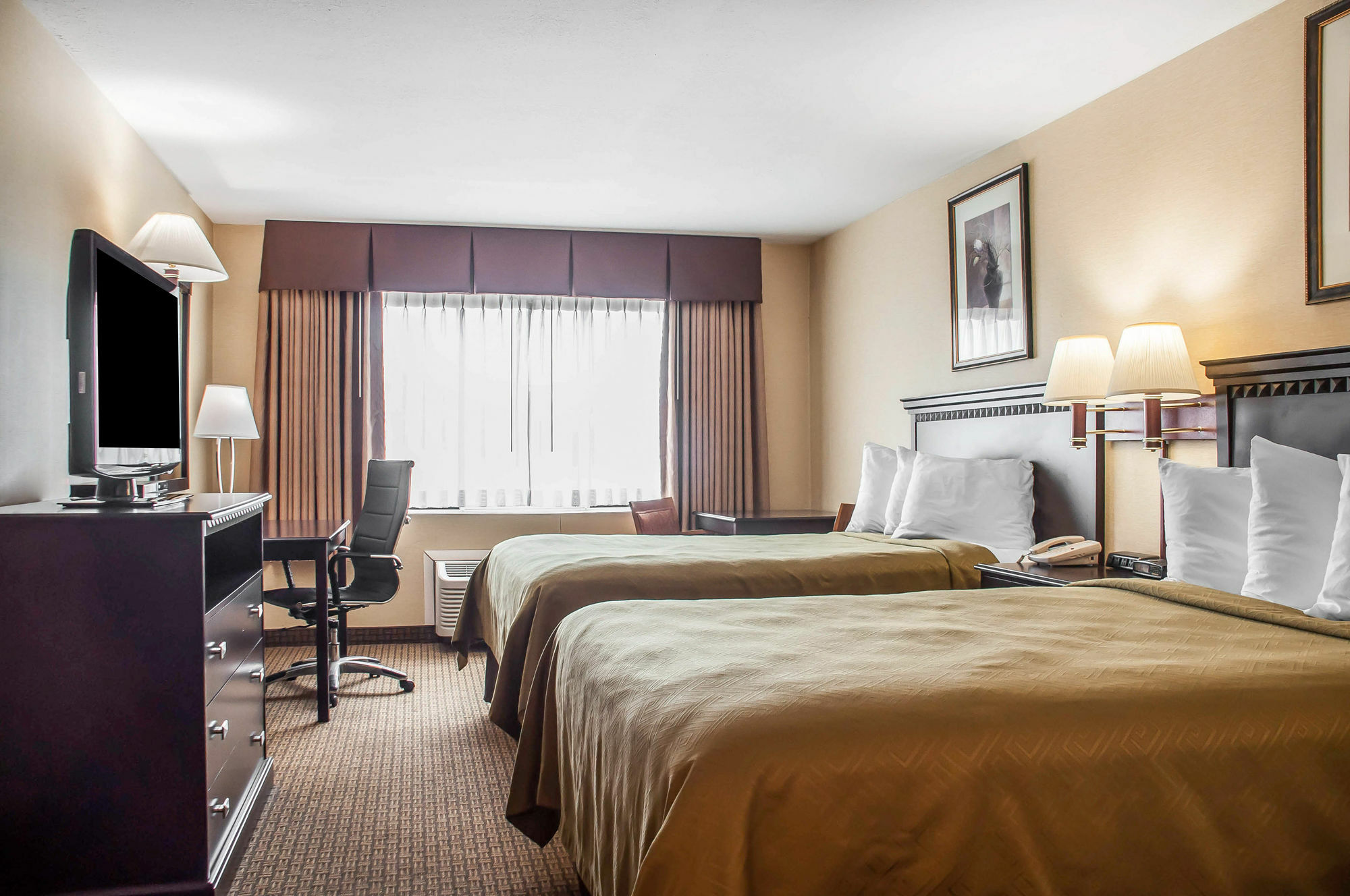 Econo Lodge Elmira-Corning Fisherville Bagian luar foto